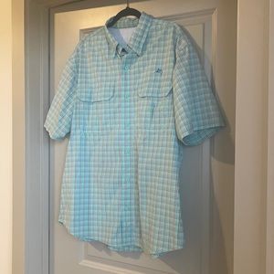 WorldWide Sportsman men’s short sleeve fishing button down